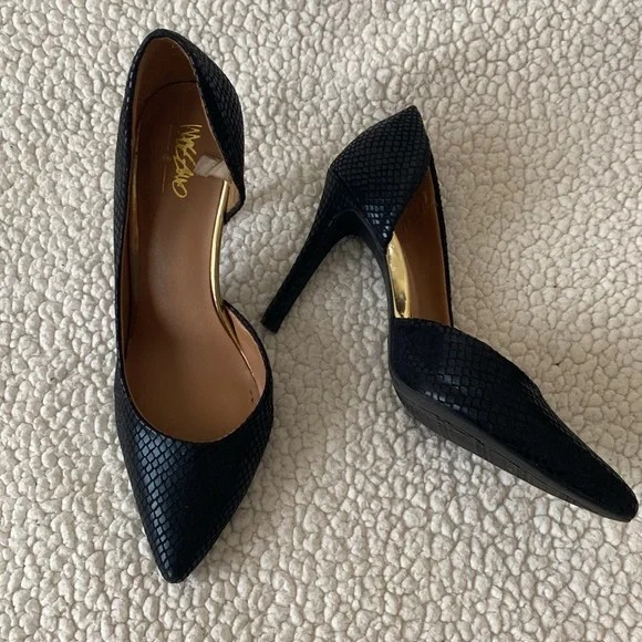 Mossimo Supply Co. Faux Snakeskin Stiletto Heels - Picture 5 of 13